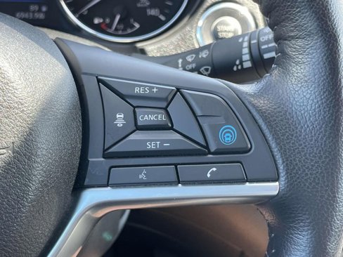 Used 2022 Nissan Rogue Sport SV w/ Technology Package image 22