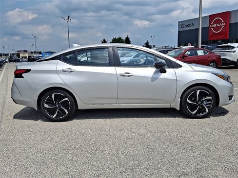 New 2025 Nissan Versa SR w/ Trunk Package image 11