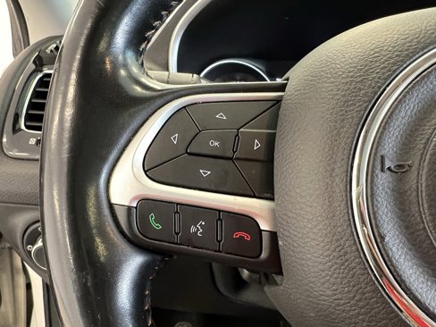 Used 2020 Jeep Compass Limited image 20