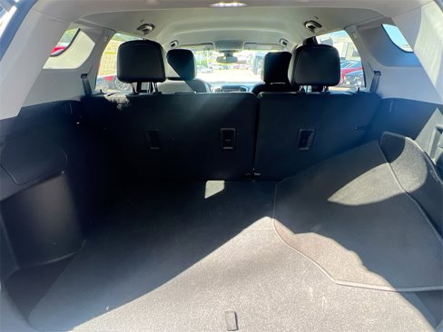 Used 2024 GMC Terrain SLT image 27