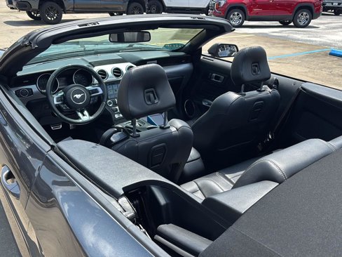 Used 2018 Ford Mustang Premium image 18