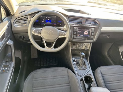 Certified 2022 Volkswagen Tiguan S image 6