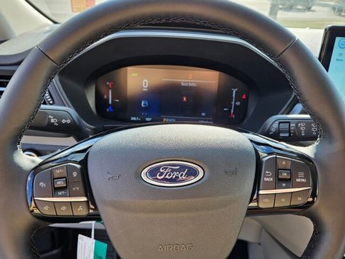 New 2025 Ford Escape SE image 28