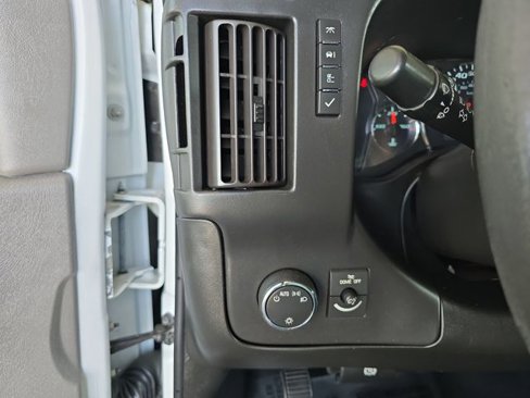 Used 2017 Chevrolet Express 2500 image 16