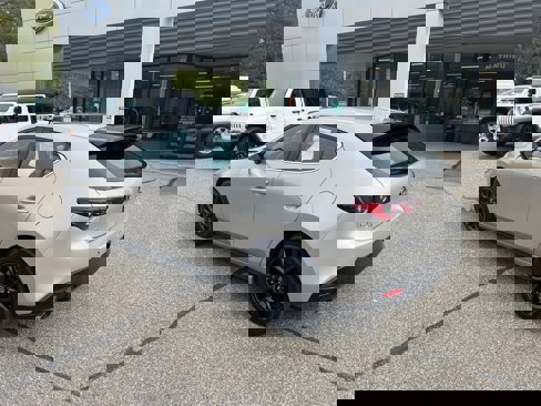 Used 2024 MAZDA MAZDA3 Hatchback w/Premium Plus Pkg image 3
