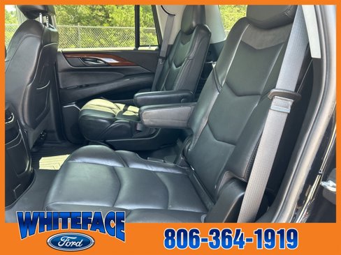 Used 2018 Cadillac Escalade Luxury image 34