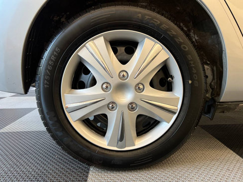 Used 2016 Toyota Prius C Two image 26