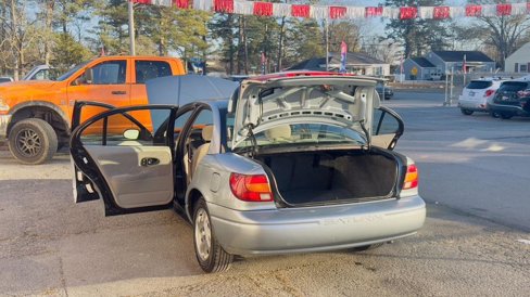 Used 2002 Saturn S-Series SL2 w/ SL2 Option Pkg 2 image 11