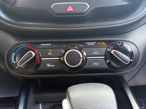 Certified 2022 Kia Soul LX image 22