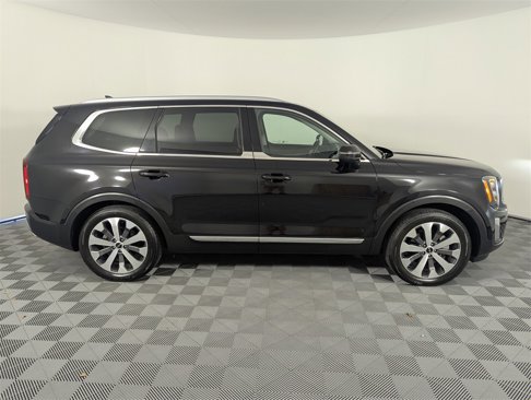 Used 2022 Kia Telluride EX w/ EX Premium Package image 4