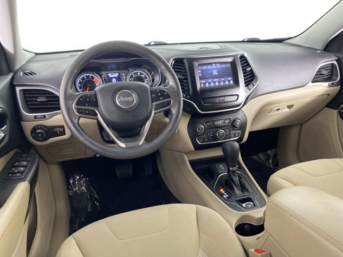 Used 2019 Jeep Cherokee Latitude w/ Popular Appearance Group image 36