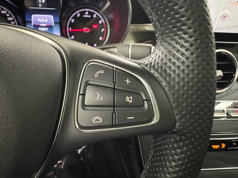 Used 2019 Mercedes-Benz GLC 300 4MATIC image 22