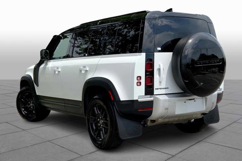 Used 2023 Land Rover Defender 110 S image 11