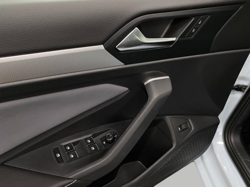 New 2025 Volkswagen Jetta SE image 29