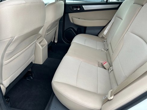 Used 2015 Subaru Outback 2.5i Premium image 13