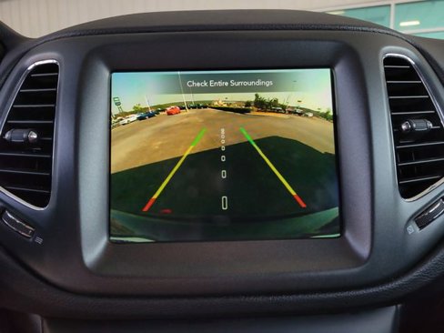 Used 2021 Jeep Compass Trailhawk image 15