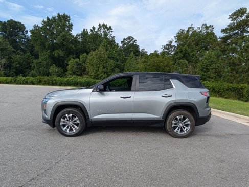 Used 2025 Chevrolet Equinox LT image 8