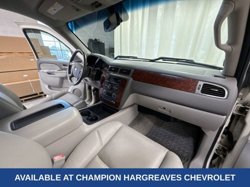Used 2013 Chevrolet Silverado 1500 LTZ w/ LTZ White Diamond Edition image 38