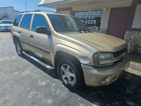 Used 2005 Chevrolet TrailBlazer LS w/ LS Preferred Equipment Group image 1