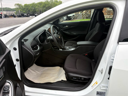 Used 2024 Chevrolet Malibu LT image 7