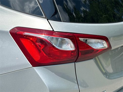 Used 2021 Chevrolet Equinox LT image 16
