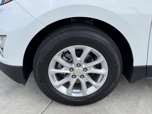 Used 2021 Chevrolet Equinox LS w/ LS Convenience Package image 9