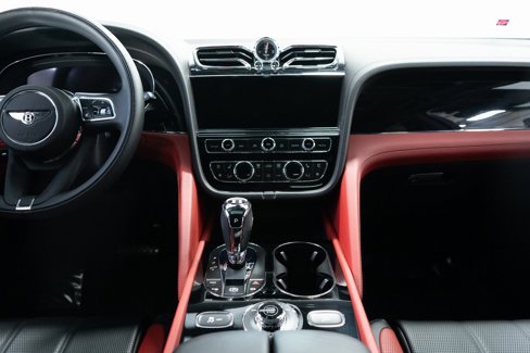 Certified 2023 Bentley Bentayga image 31