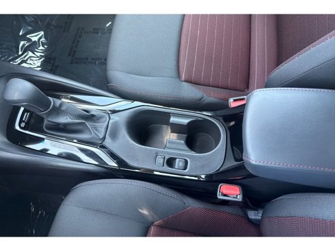 Used 2025 Toyota Corolla SE image 30