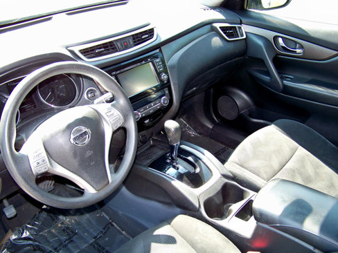 Used 2014 Nissan Rogue SV image 31