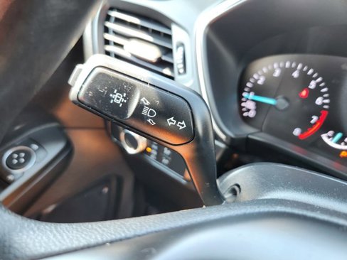 Used 2020 Ford Escape SE image 21