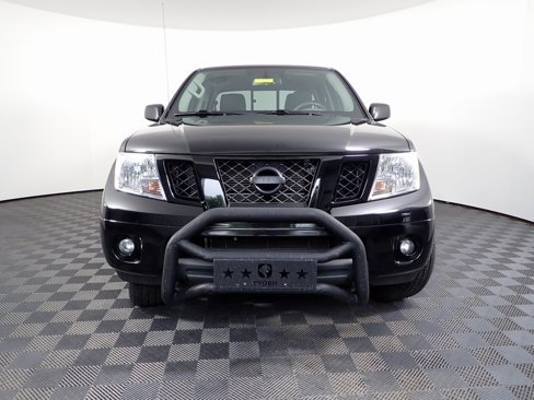 Used 2020 Nissan Frontier SV w/ Midnight Edition Floor Mats image 5