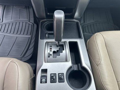 Used 2011 Toyota 4Runner SR5 image 16