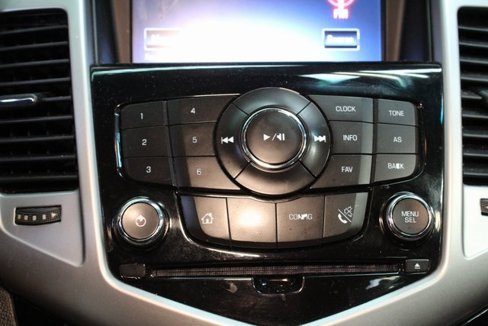 Used 2015 Chevrolet Cruze LT image 13