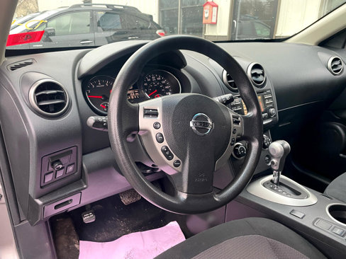 Used 2013 Nissan Rogue SV image 12