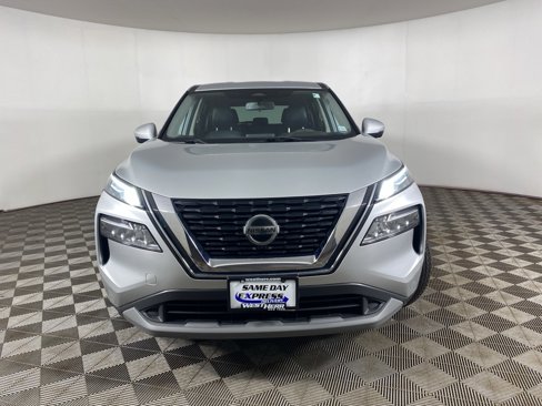 Used 2021 Nissan Rogue SV image 5