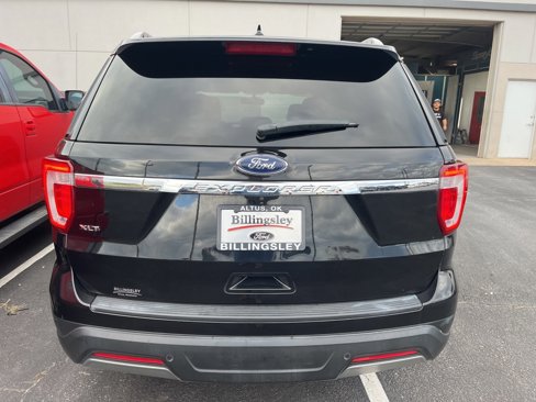 Used 2019 Ford Explorer XLT w/ Equipment Group 201A image 5