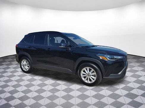 Used 2022 Toyota Corolla Cross LE image 20
