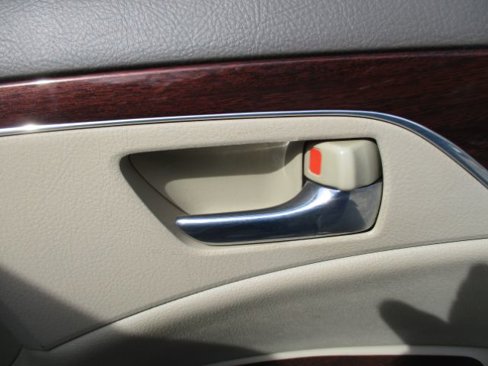 Used 2009 Toyota Avalon XLS image 27