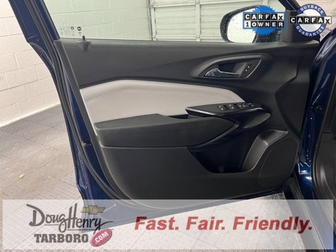 Used 2024 Chevrolet Trax LT w/ Sunroof Package image 27