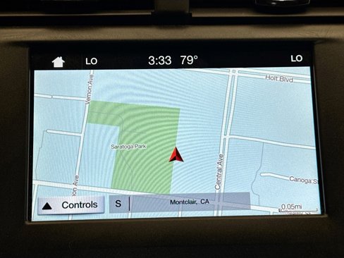 Used 2017 Ford Fusion SE w/ Fusion SE Technology Package image 9