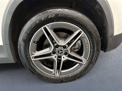 Used 2022 Mercedes-Benz GLA 250 4MATIC image 5