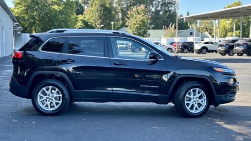 Used 2018 Jeep Cherokee Latitude image 5