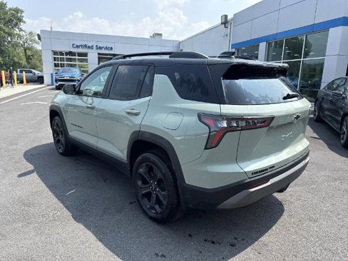 New 2026 Chevrolet Equinox LT w/ Midnight Edition image 3