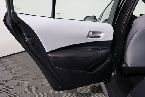 Used 2025 Toyota Corolla SE image 13