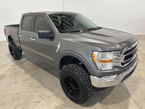 Used 2021 Ford F150 XLT w/ Equipment Group 301A Mid image 6