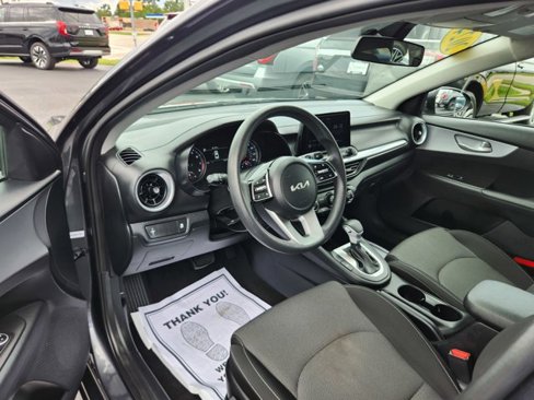 Used 2024 Kia Forte LXS image 2
