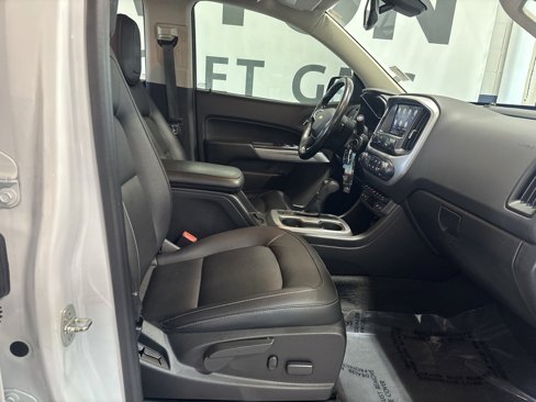 Used 2020 Chevrolet Colorado ZR2 w/ Colorado ZR2 Bison Edition image 28