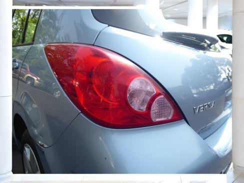 Used 2011 Nissan Versa 1.8 S w/ Plus Pkg image 23