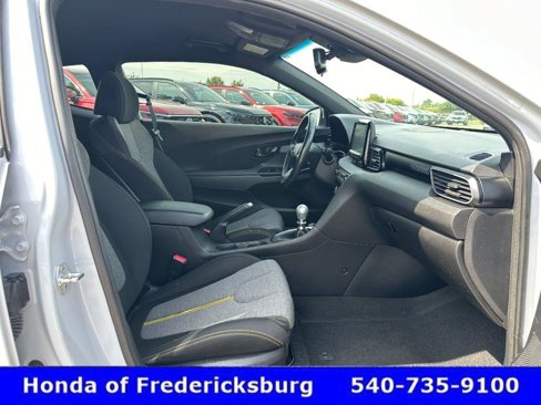 Used 2020 Hyundai Veloster Turbo R-Spec image 31
