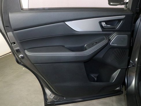 Used 2025 Acura MDX w/ Technology Package image 29